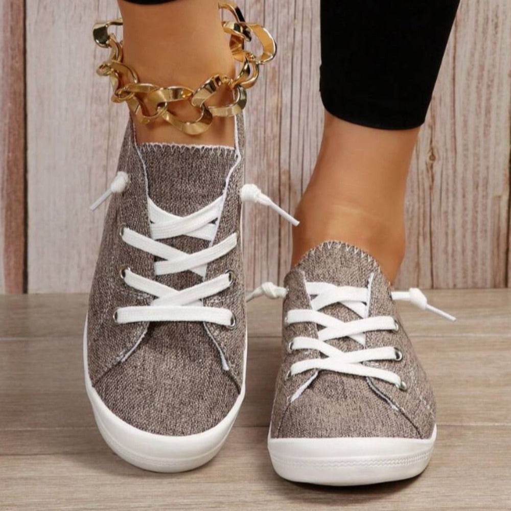 Low Top Casual Sneakers